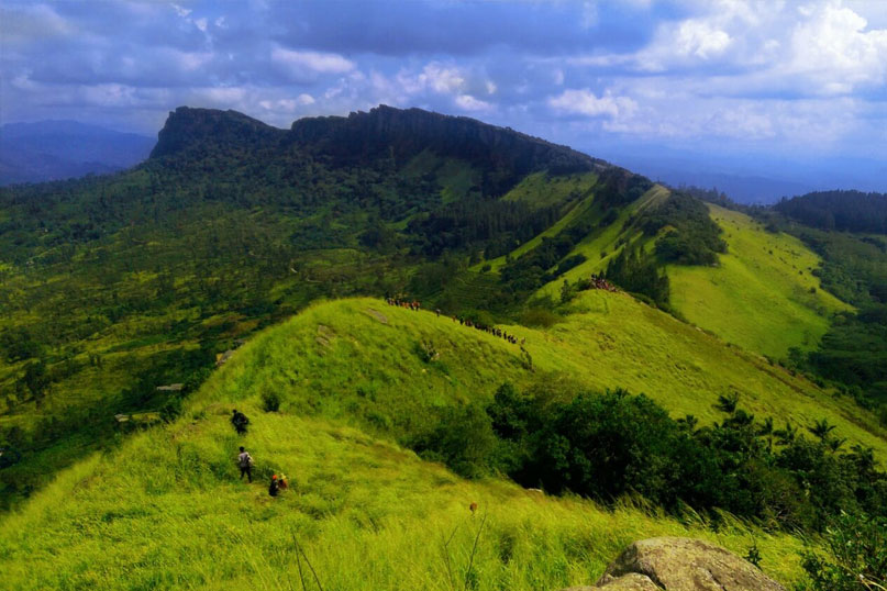 Hanthana Mountain Range