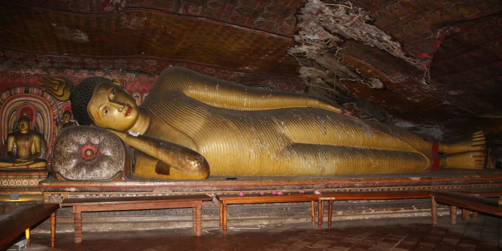 Dambulla Cave Temple